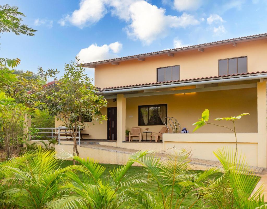 Casa Amora Лонавала Екстериор снимка